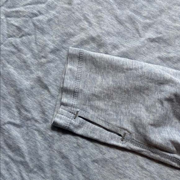 Tasc Thoroughbred Club of America Logo Light weight Hooded Longsleeve Shirt Sz M - Picture 9 of 10